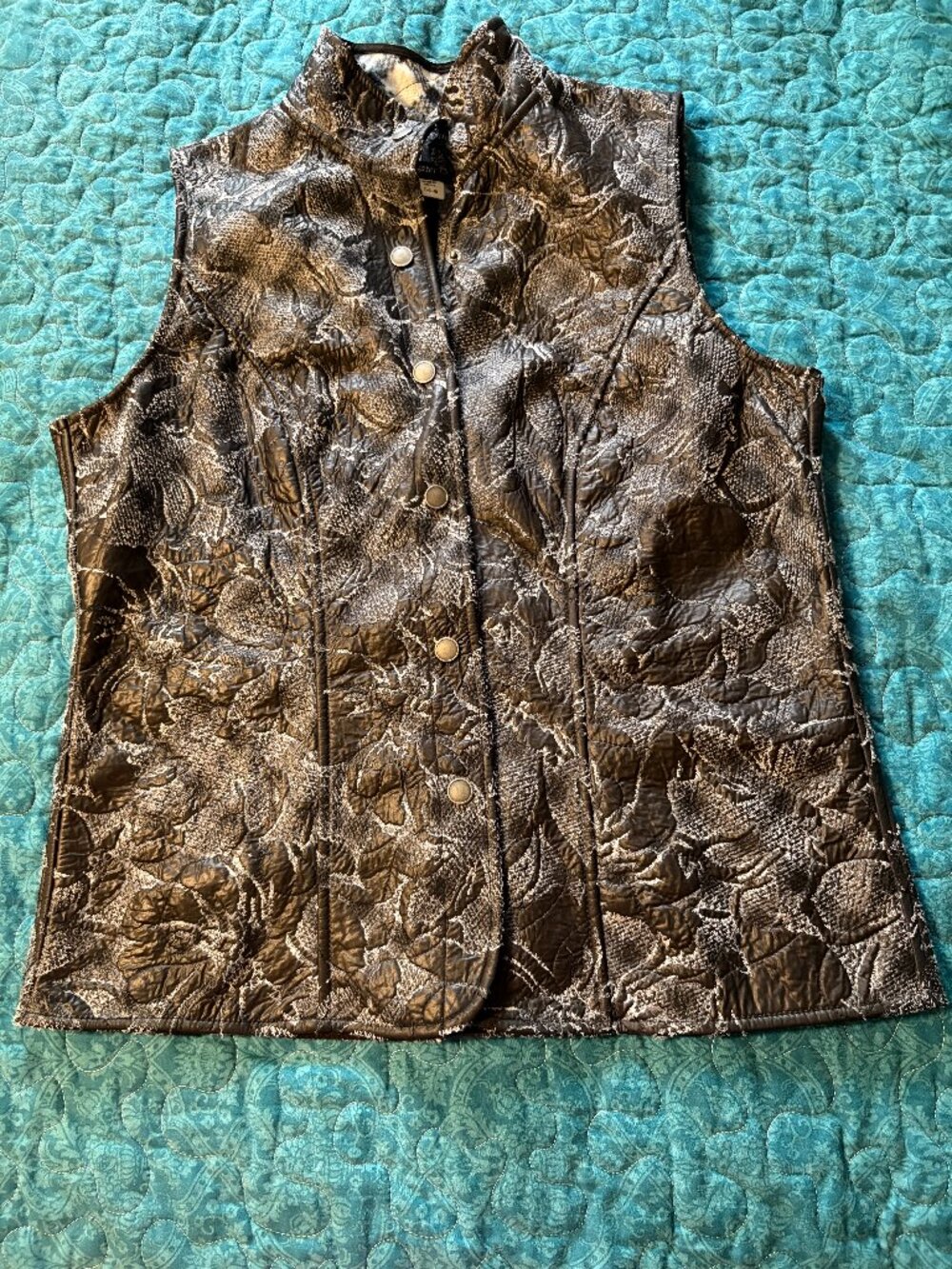 Coldwater Creek Snap Front Vest Quilted Stand Up Collar Women's Size S (6-8)